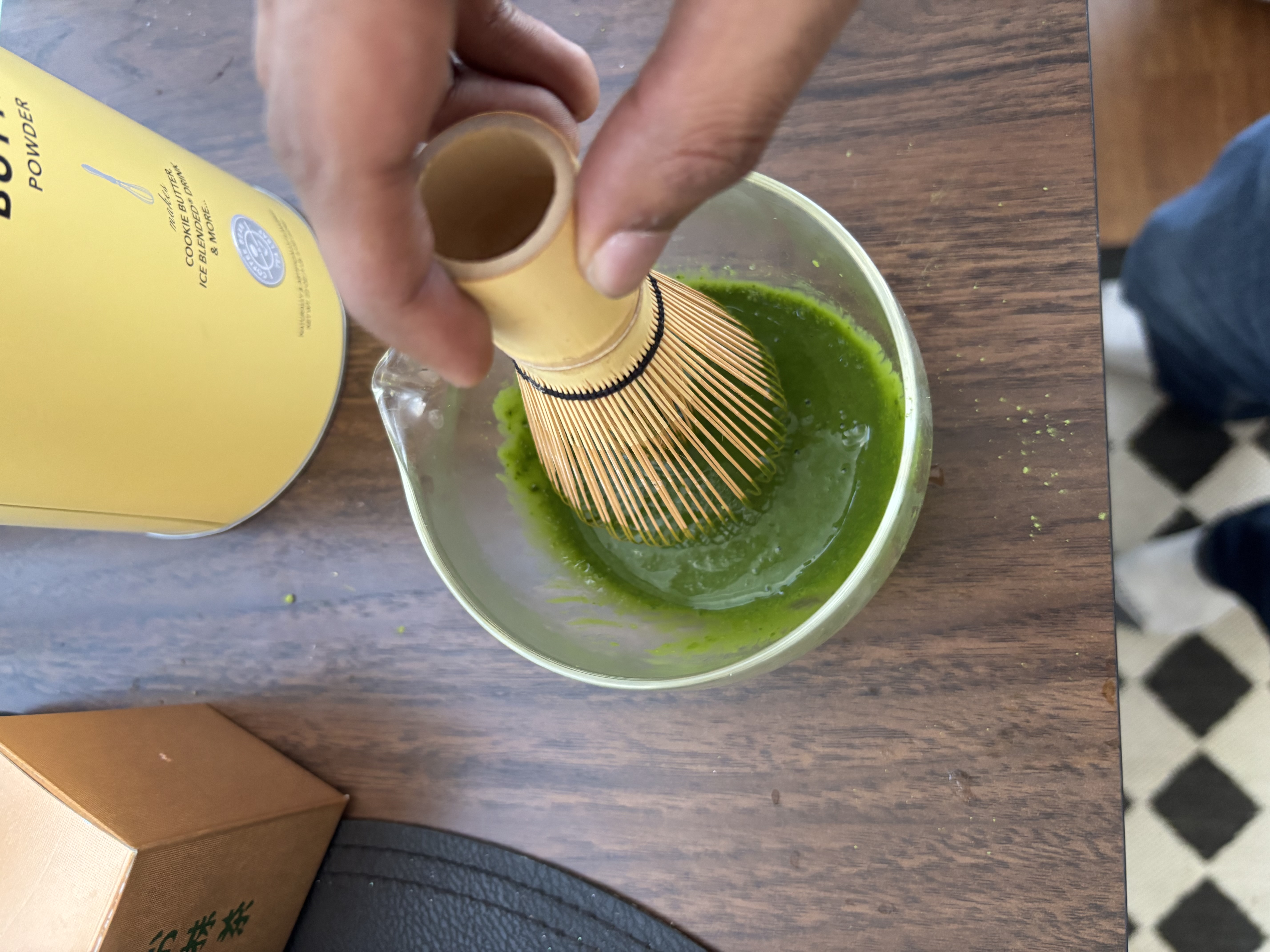 抹茶ラテ — matcha latte